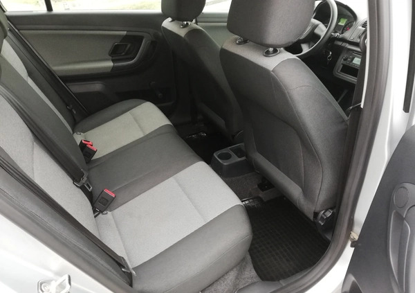 Skoda Fabia cena 15900 przebieg: 208000, rok produkcji 2011 z Piastów małe 121